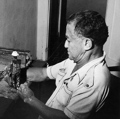 Estamos em constante processo de revis&atilde;o e amplia&ccedil;&atilde;o dos registros do acervo do Museu do Pontal para torn&aacute;-lo acess&iacute;vel online. As imagens est&atilde;o dispon&iacute;veis apenas para pesquisa. Qualquer outro uso dever&aacute; ser previamente autorizado. Para solicitar imagens de obras, exposi&ccedil;&otilde;es e eventos, entre em contato pelo email institucional@museudopontal.org.br