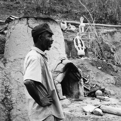 Estamos em constante processo de revisão e ampliação dos registros do acervo do Museu do Pontal para torná-lo acessível online. As imagens estão disponíveis apenas para pesquisa. Qualquer outro uso deverá ser previamente autorizado. Para solicitar imagens de obras, exposições e eventos, entre em contato pelo email institucional@museudopontal.org.br